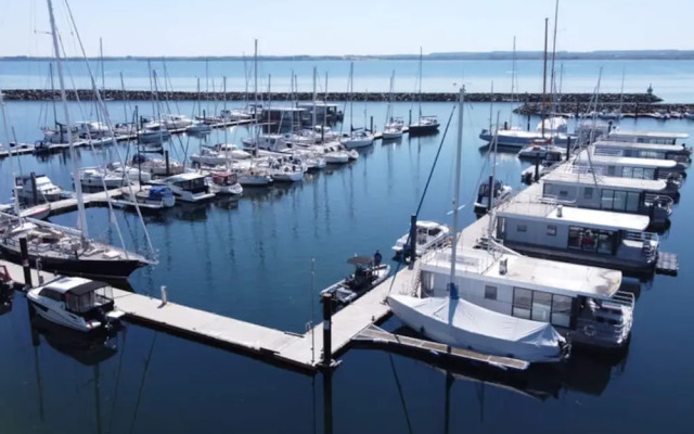 Houseboat in Boltenhagen