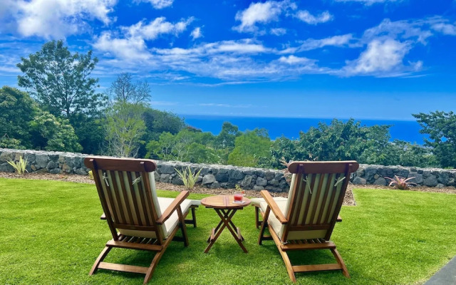 Mango Sunset Bed and Breakfast