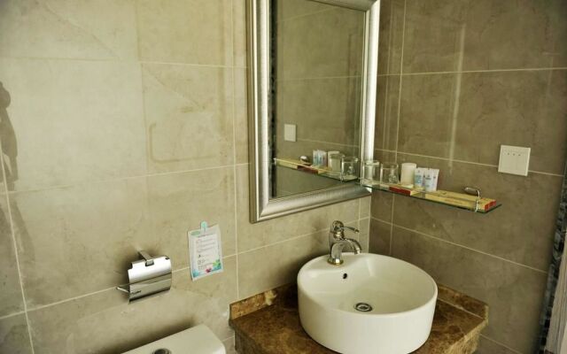 Wulong Xiannvshan Platinum Hotel
