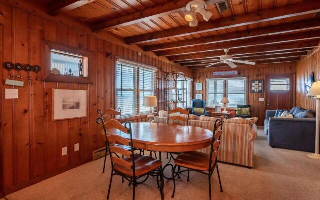 Lowe Tide by Oak Island Accommodations