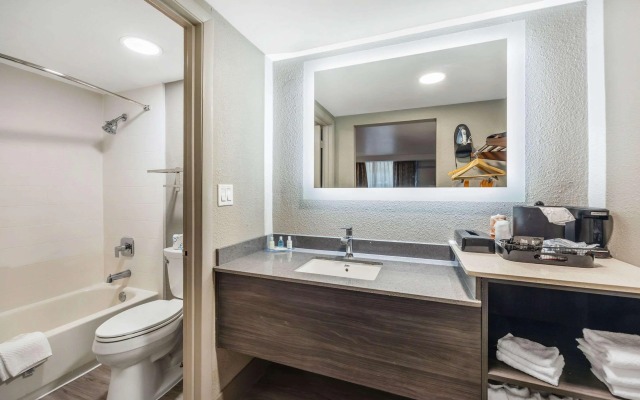 Clarion Inn Murfreesboro Old Fort Pkwy