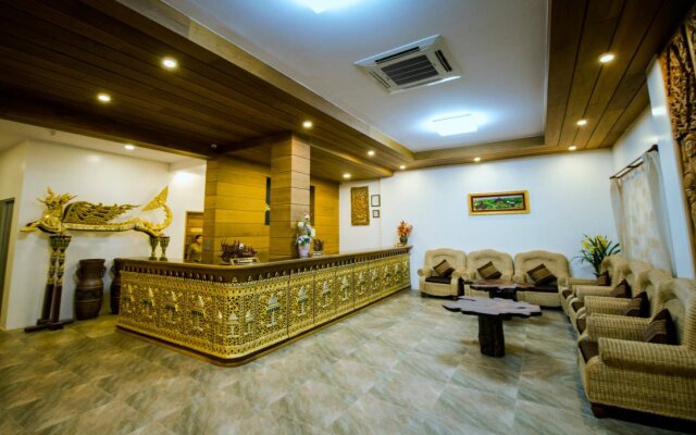 Yadanarpon Dynasty Hotel