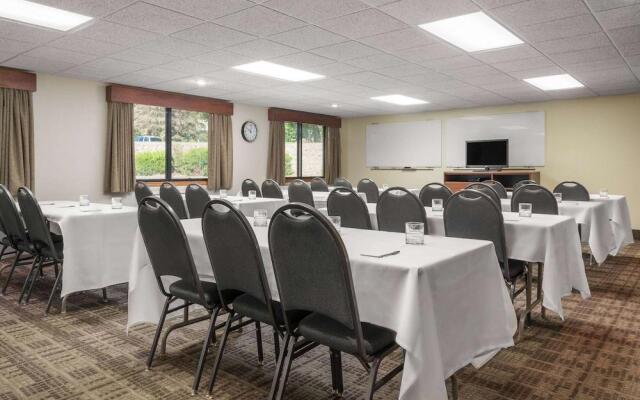 Americinn By Wyndham Lake City