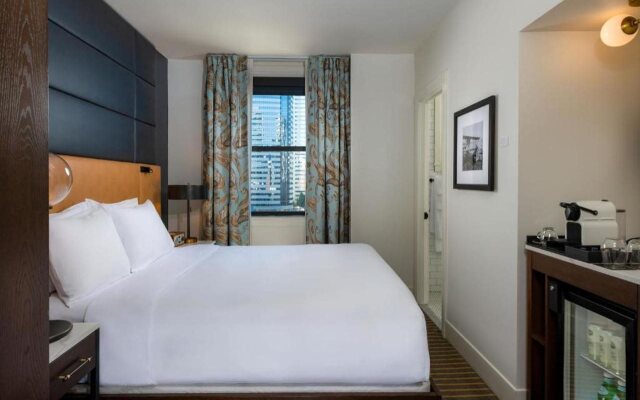 Hotel Theodore