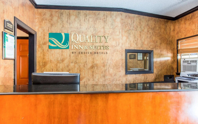 Quality Inn & Suites