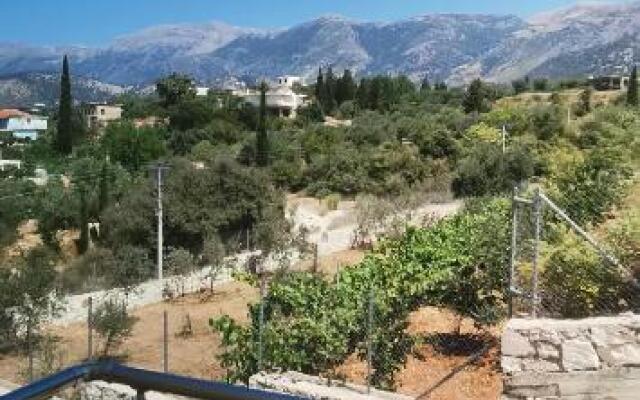 Apollon's Apartments