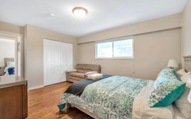 Orchid House near Vancouver YVR Airport