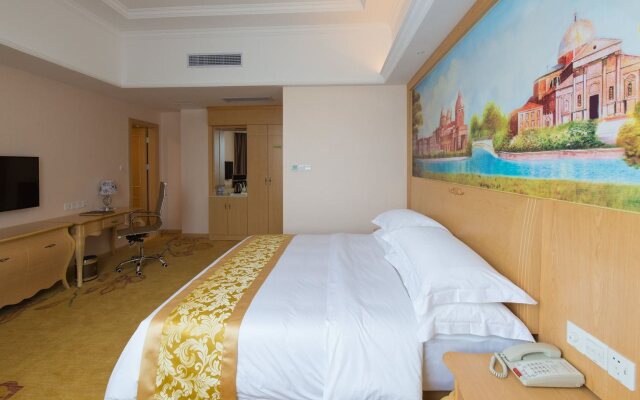 Royale international hotel