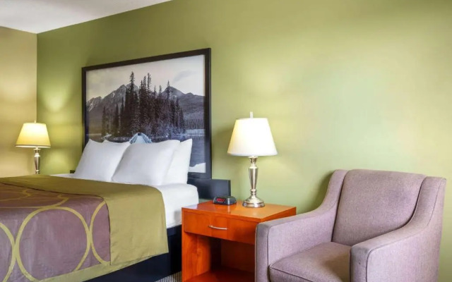 Super 8 Sherwood Park/Edmonton Area