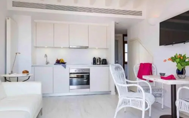 StayCatalina Boutique Hotel-Apartments