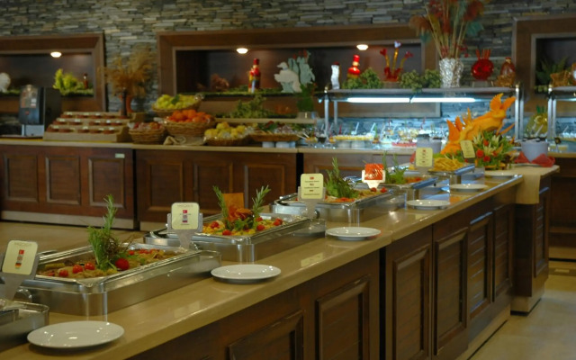 Meder Resort Hotel