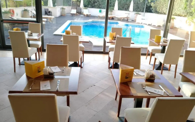 Holiday Inn Cagliari by IHG