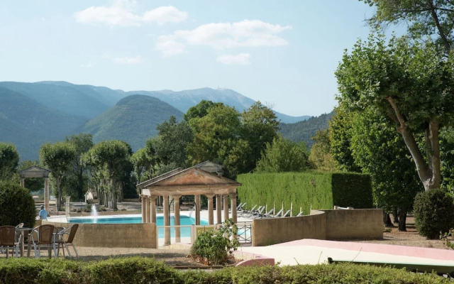 Cosy Flat in a Drome Chateau With Pool