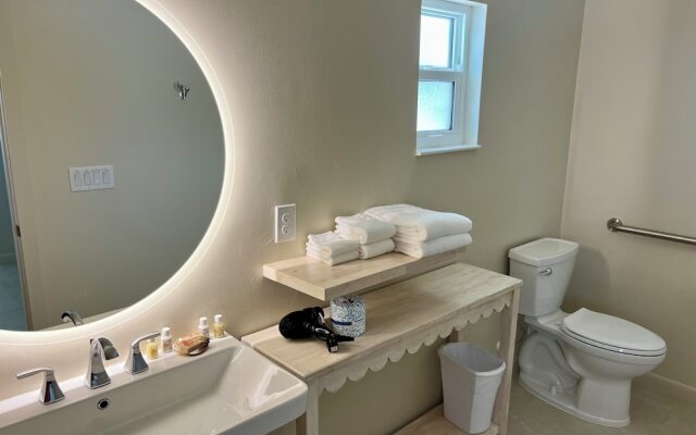 Sunshine Island Inn