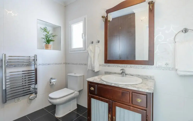 Lovely House With Private Pool in Burriana!