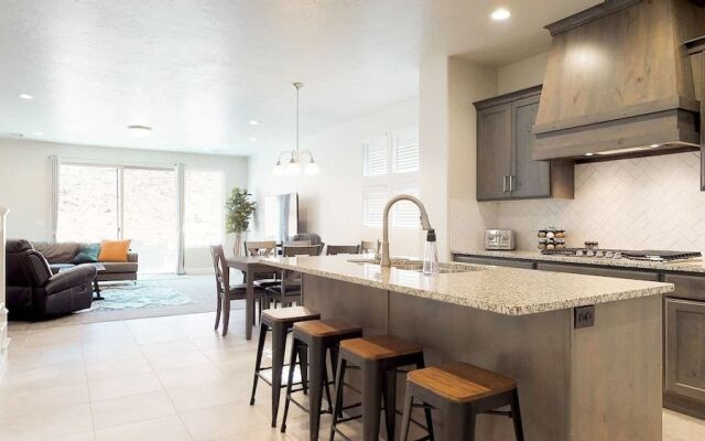 Dixie Family Adventure By Redawning