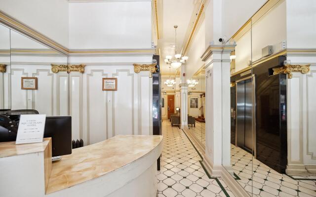 Union Square Plaza Hotel
