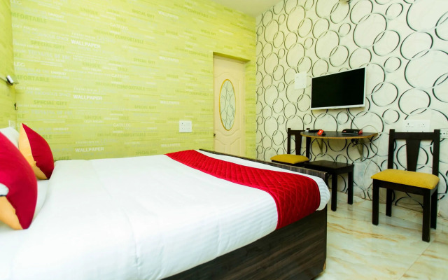 The ECR Grand Residency by OYO Rooms