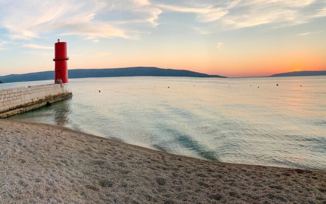 Amazing Apartment in Cres With 1 Bedrooms and Wifi