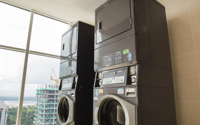 Cozy contemporary homestay @ Suasana suites