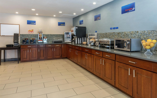 Best Western Long Beach Inn