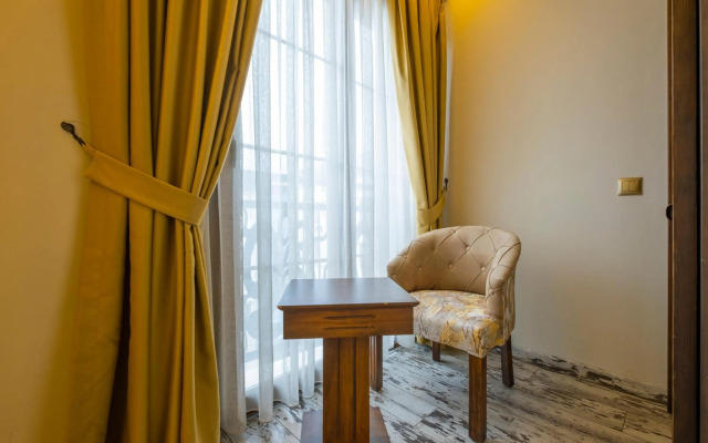 Reis Royal Hotel