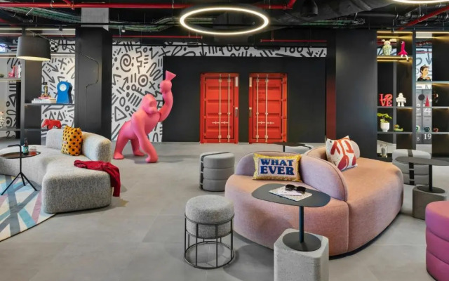 Moxy Alfragide Lisboa