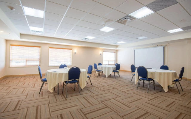 Four Points by Sheraton Saskatoon