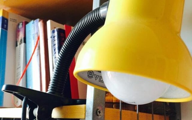 Backyard Youth Hostel