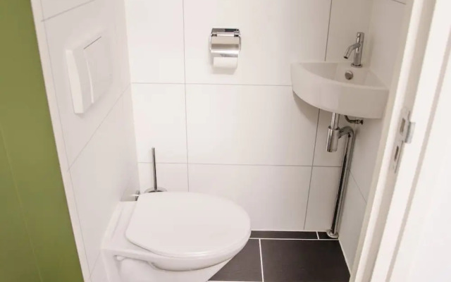 Beautiful House With Sandy Beach, Near Giethoorn