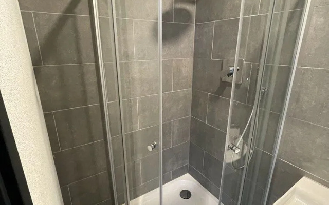Yebs Hotel