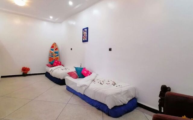 Cozy White House - Hostel