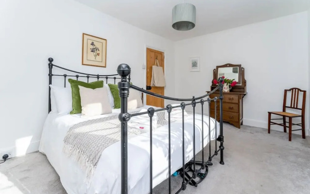 Host Stay Centurion House