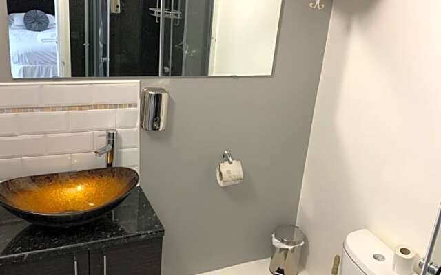 Boars Head Boutique Hotel