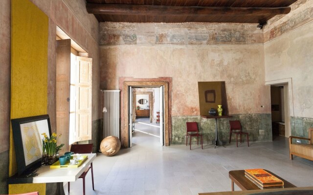 TROTULA CHARMING HOUSE - Julius Studio