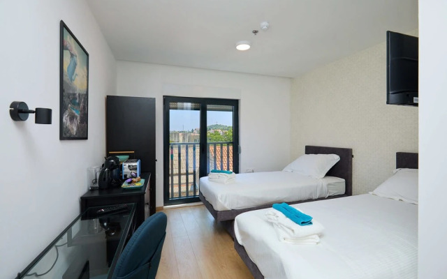 Dominium City Suites