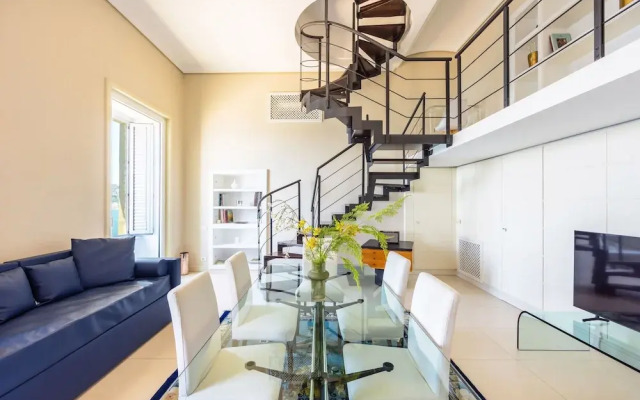 Blu Breeze on Seafront