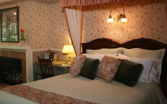 The Foxes Inn of Sutter Creek