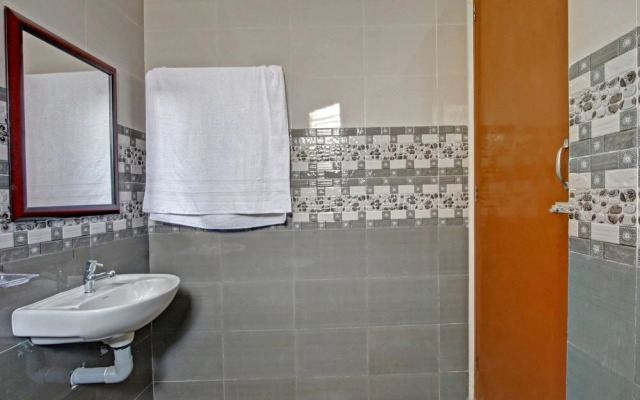 Sri Rugmani Residency by OYO Rooms