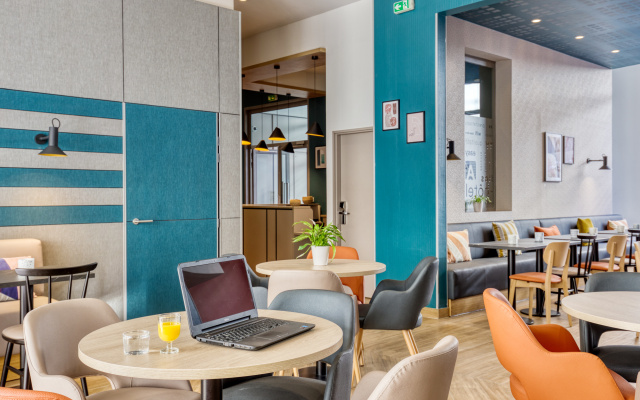 Appart'City Confort Paris Clichy Mairie