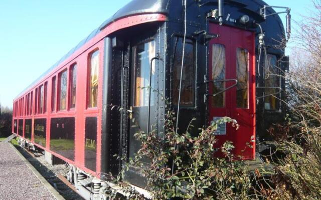 Hotel La Gare Des Années Folles