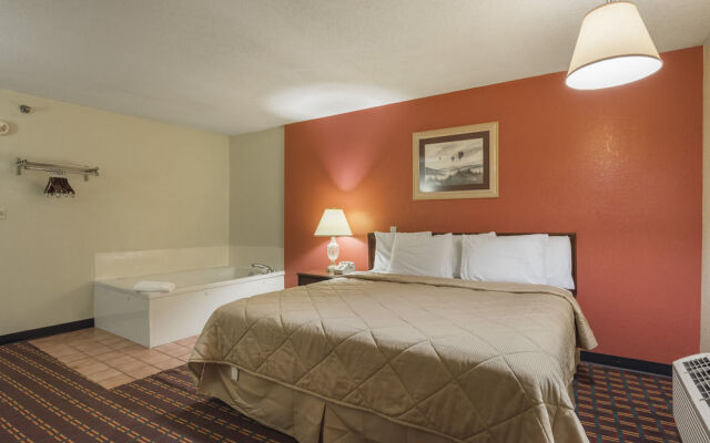 Rodeway Inn On The Parkway