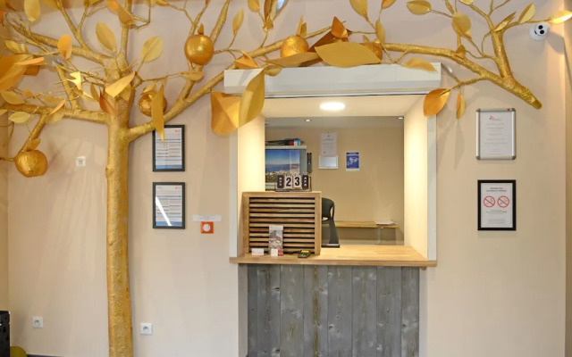 Logis Hôtel Yseria Historical Center