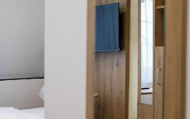 Hln Apartments