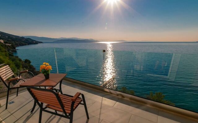 Room in Guest Room - Homric Boutique No69