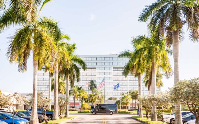 Hilton Palm Beach PBI