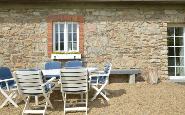 Medieval Farmhouse With Private Garden