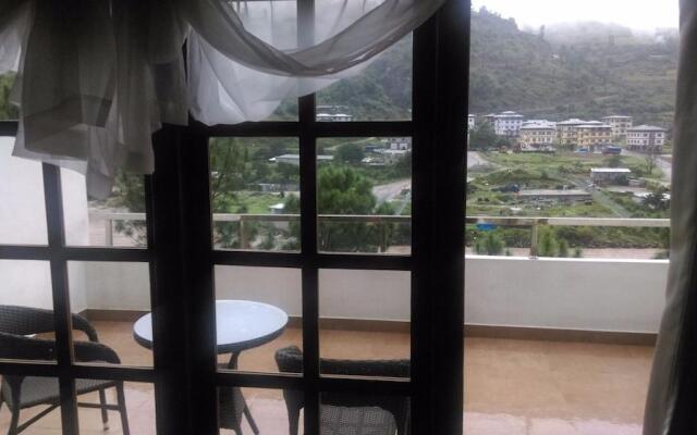 Khuru Resort