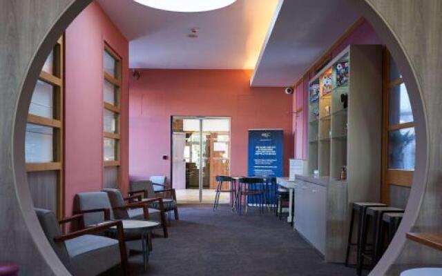 Holiday Inn Paris Val De Bievre