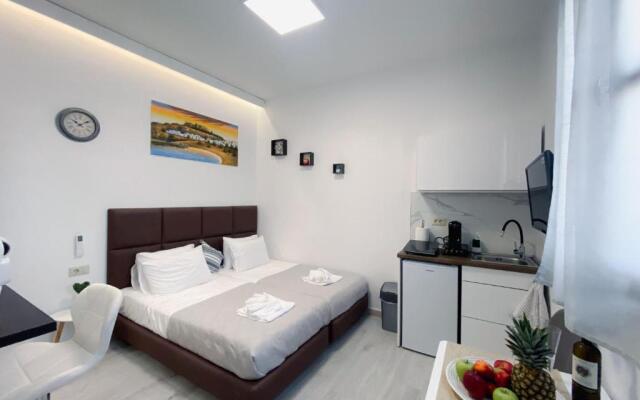 Gregory's Studio apartment with sea view